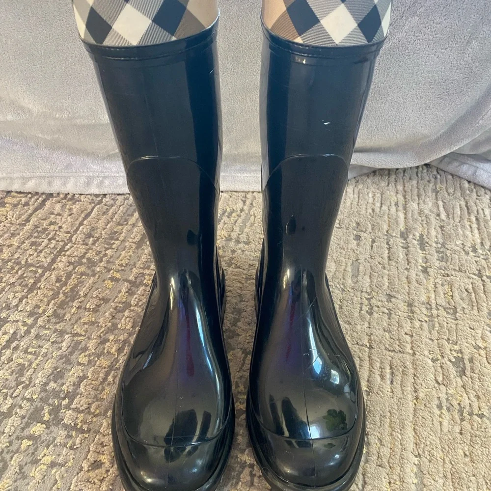 Womens Classic Burberry Rain boots Size 40 - Picture 2 of 9